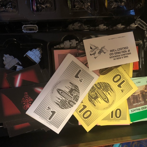 1999 Monopoly Star Wars Episode 1 Board Game-  636 $50 or $45 w/offer - Picture 7 of 11